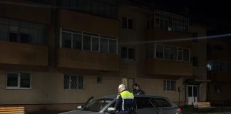 Peste o sută de amenzi, permise reținute și certificate de înmatriculare retrase în urma unei acțiuni a poliției