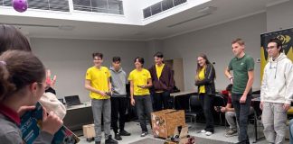 FOTO Talent, imaginație, cercetare – proiecte prezentate de elevii pasionați de robotică din cadrul Centrului de Excelență Vrancea