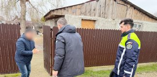 Polițiștii vrânceni, ajutoarele lui Moș Crăciun / Zâmbete, emoții și bucurie