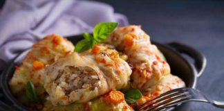 Sarmalele rămân în centrul gastronomiei naționale – ce loc ocupă micii, papanașii și fasolea cu ciolan