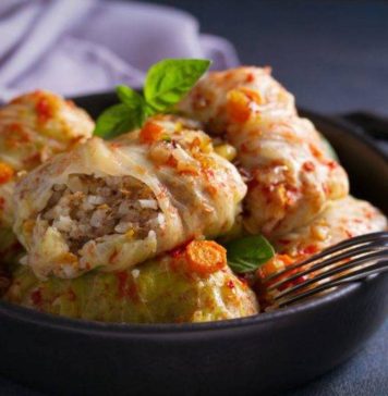 Sarmalele rămân în centrul gastronomiei naționale – ce loc ocupă micii, papanașii și fasolea cu ciolan