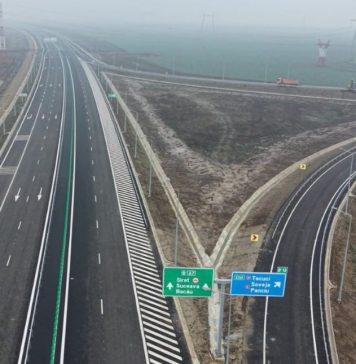 FOTO-VIDEO Se lucrează intens la A7, între Focșani și Adjud Nord: 2874 muncitori, aproape 300 autobasculante, 365 utilaje / Se deschide până la sfârșitul anului?