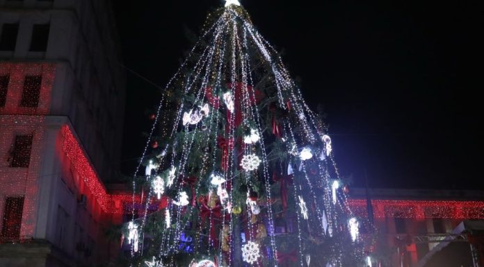 Recitaluri de colinde, astăzi și mâine, în Piața Unirii din Focșani