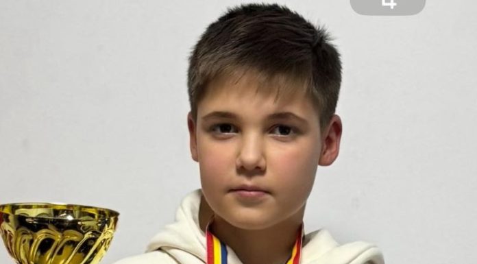 Doi tineri șahiști focșăneni au strălucit la Galați