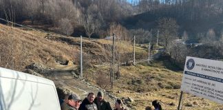 FOTO Oameni cu suflet mare au fost mesagerii lui Moș Crăciun în zone izolate, cu familii nevoiașe, de pe Valea Milcovului