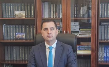Dragoș Ciobotaru, la un an de când a depus jurământul ca parlamentar: ”Mandatul de deputat reprezintă o onoare. Obiectivul meu este să fiu cât mai util cetățenilor pe care îi reprezint.”