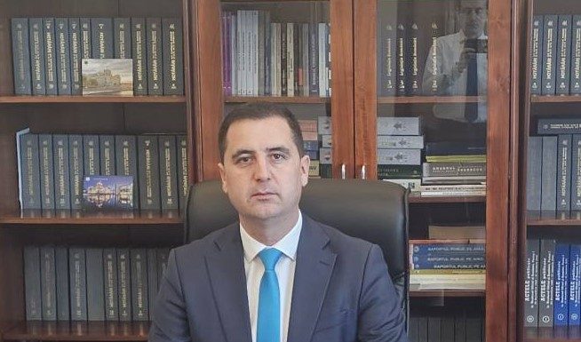 Dragoș Ciobotaru, la un an de când a depus jurământul ca parlamentar: ”Mandatul de deputat reprezintă o onoare. Obiectivul meu este să fiu cât mai util cetățenilor pe care îi reprezint.”