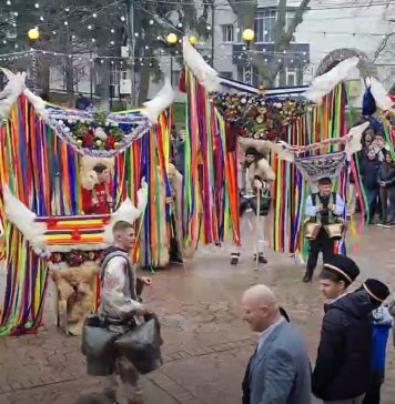 VIDEO Sărbătoare la Adjud / Colegiul Balș a organizat Festivalul-Concurs ”Tradiții și Obiceiuri Românești”