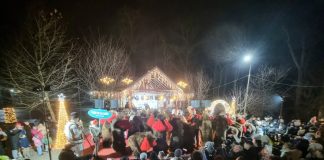 Ultima seară de festival, astăzi, în Crângul Petrești: colinde, obiceiuri și muzică folk