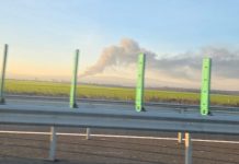 ULTIMA ORĂ FOTO Incendiu la un centru de colectare a deșeurilor din Slobozia Bradului