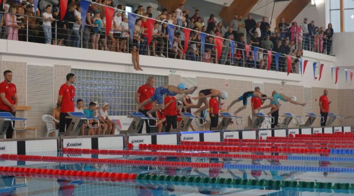 Campioni în Vrancea de Moș Nicolae – peste 300 de copii au participat la concursul de înot găzduit de Consiliul Județean Vrancea