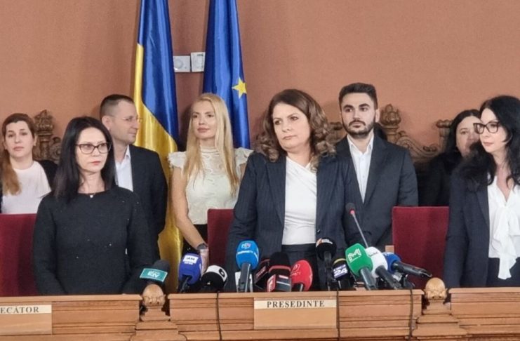 Conferința de presă a Curții de Apel București care a început prost și s-a terminat și mai prost