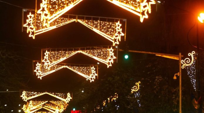 Parada obiceiurilor de iarnă, astăzi, și în Focșani