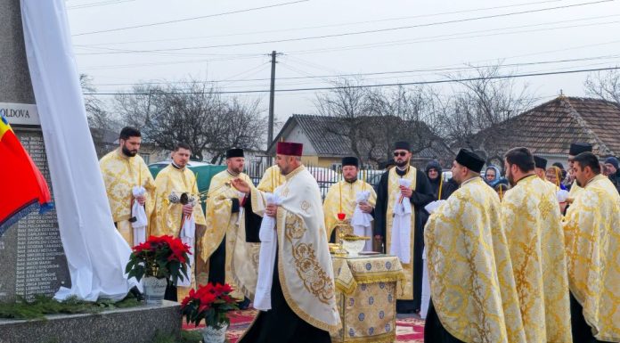 FOTO Cerc pastoral și sfințire de monument în Protoieria Panciu