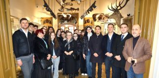 FOTO Fosta șefă a Secției de Științele Naturii, sărbătorită cu ocazia Centenarului Casei Tatovici