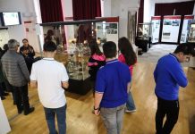 Un nou proiect al echipei de robotică AICitizens: descrierea exponatelor de la Muzeul de Arheologie și Istorie Medievală în sistem Braille