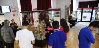 Un nou proiect al echipei de robotică AICitizens: descrierea exponatelor de la Muzeul de Arheologie și Istorie Medievală în sistem Braille