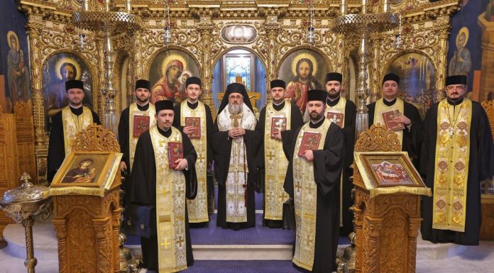 FOTO Șapte preoți buzoieni și vrânceni au primit hirotesia întru duhovnic