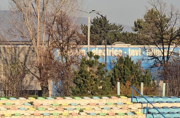 FOTO Lucrări finalizate la Stadionul „Milcovul”: modernizare, regenerare a gazonului și investiții pentru întreținerea bazei sportive