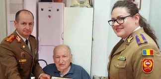 FOTO Veteran de război din Adjud, sărbătorit la împlinirea vârstei de 100 de ani