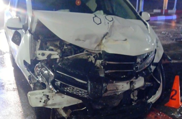 Accident, azi noapte, într-o intersecție din Focșani / Trei persoane au ajuns la spital