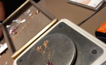 FOTO Protecția Consumatorilor a verificat comercianții de bijuterii