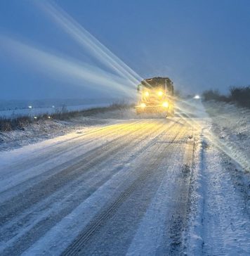 Drumarii patrulează pe drumurile naționale / Se circulă în condiții de iarnă