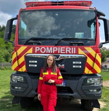 FOTO Raluca, elevă la Colegiul Tehnic ”Ion Mincu” Focșani: Între manuale și misiuni de salvare