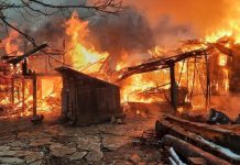 Două gospodării din Lepșa, cuprinse de flăcări