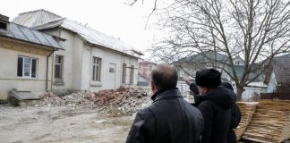 FOTO Restaurarea Sălii de lectură a Bibliotecii Județene este în plină desfășurare