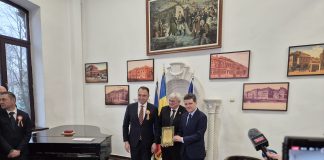 FOTO Președintele Nicușor Dan a vizitat Colegiul ”Unirea” din Focșani / CN ”Unirea”, decorat la împlinirea a 160 de ani