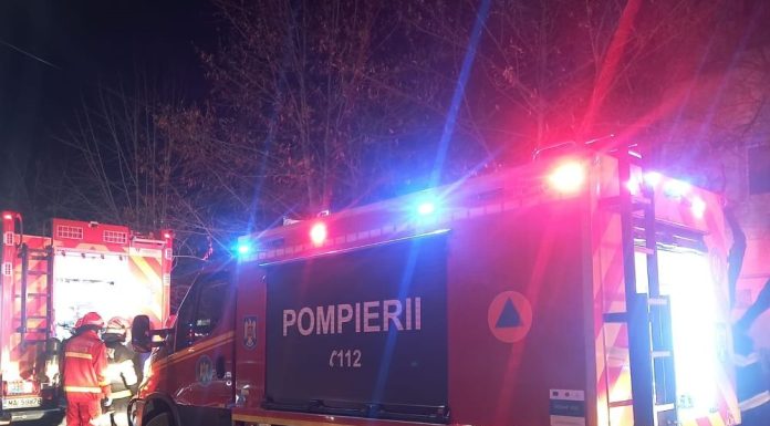 ULTIMA ORĂ Incendiu la terenul de minifotbal din Focșani al familiei șefului FRF / ISU primise sesizări cu privire la instalațiile terenului