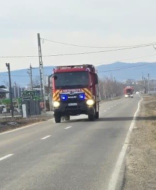 Incendiu la o cisternă cu gpl