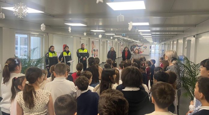 FOTO Acțiuni de prevenire în rândul elevilor din Adjud