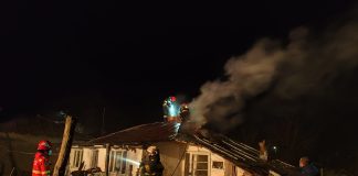 Incendiu la o casă din Răstoaca