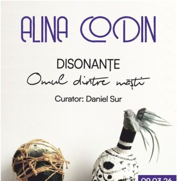 „Disonanțe: Omul dintre măști” – expoziție semnată de artista Alina Codin, la Galeriile de Artă din Focșani