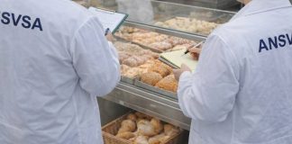 FOTO Supermarketurile și hipermarketurile, verificate de ANSVSA