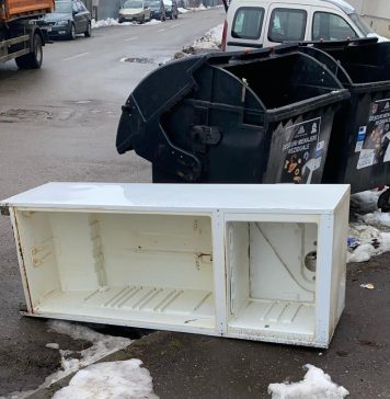 Deșeuri abandonate pe domeniul public în Focșani și Odobești – apel ferm către cetățeni din partea A.D.I. Vrancea Curată