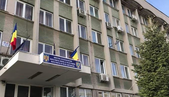 Angajat al ISJ Gorj, cercetat pentru corupere sexuală / Victima, un copil de 14 ani, din Vrancea