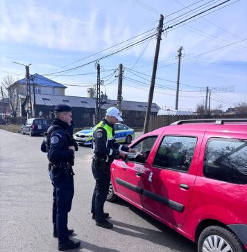 FOTO Razie a poliției în comuna Slobozia Bradului