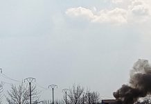 Două persoane au murit într-un accident pe E85. Una din mașini a luat foc