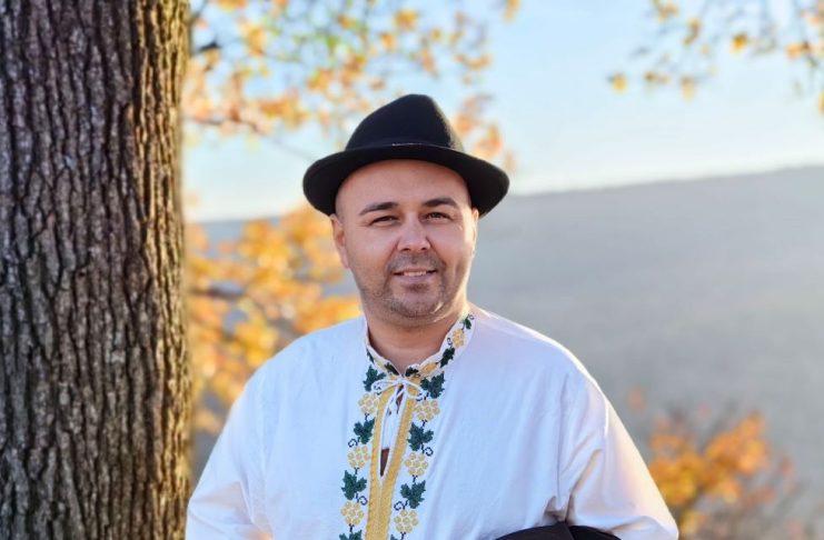 VIDEO Un solist de muzică populară spune că nu este primit în Ansamblul ”Țara Vrancei”