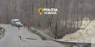 Trafic restricționat pe DJ 205D, din cauza unei alunecări de teren