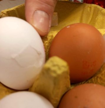 FOTO Protecția Consumatorilor, la comercianții de alimente și operatorii din alimentația publică