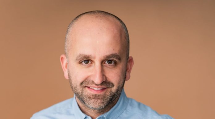 Crește nivelul de transparență salarială pentru joburile entry-level și pentru candidații fără studii superioare. 7 din 10 poziții disponibile pe iajob.ro au salariul afișat