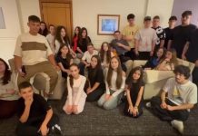 INTERVIU / EXCLUSIV „Aștept un telefon în fiecare oră” – o mamă din Focșani, cu doi copii blocați în Dubai din cauza războiului