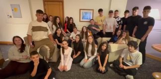 INTERVIU / EXCLUSIV „Aștept un telefon în fiecare oră” – o mamă din Focșani, cu doi copii blocați în Dubai din cauza războiului