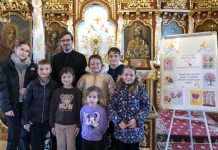 FOTO Copiii din Parohia Fitionești au confecționat mărțișoare