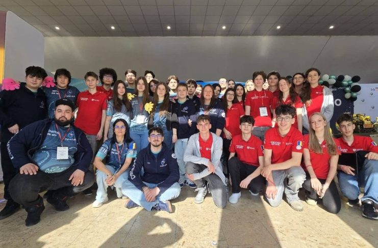 Echipa CyberLIS76 a Liceului Slavici din Panciu, în elita roboticii naționale