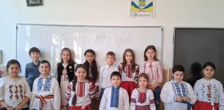 FOTO La mulți ani, iubită mamă! – ceremonie dedicată mamei la Școala Gimnazială ,,Emil Atanasiu” Garoafa